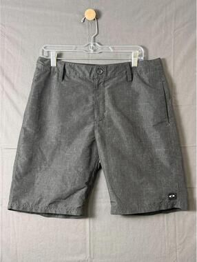 Oakley Men’s Shorts Size 32 Gray Crosshatch Performance Casual Golf Style